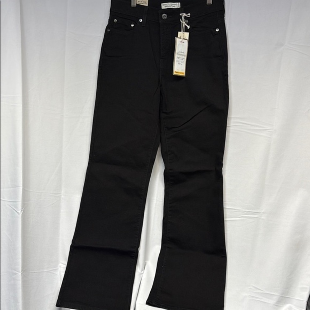 Levi’s 512 perfectly slimming flatten bootcut figure enhance Black Jeans